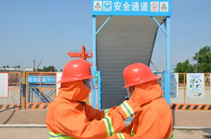 長(zhǎng)春軌道交通2號(hào)線東延項(xiàng)目開(kāi)展火災(zāi)逃生實(shí)戰(zhàn)演練